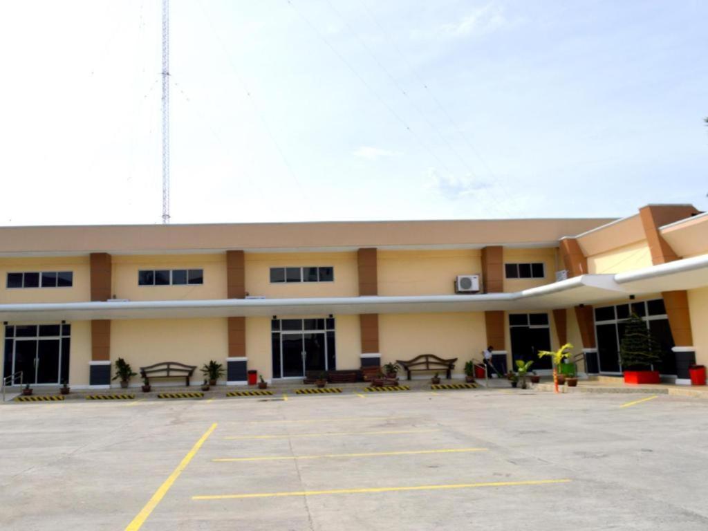 บิ๊ก แดดดี้ โฮเต็ล แอนด์ คอนเวนชั่น เซ็นเตอร์ Hotel Butuan City ภายนอก รูปภาพ
