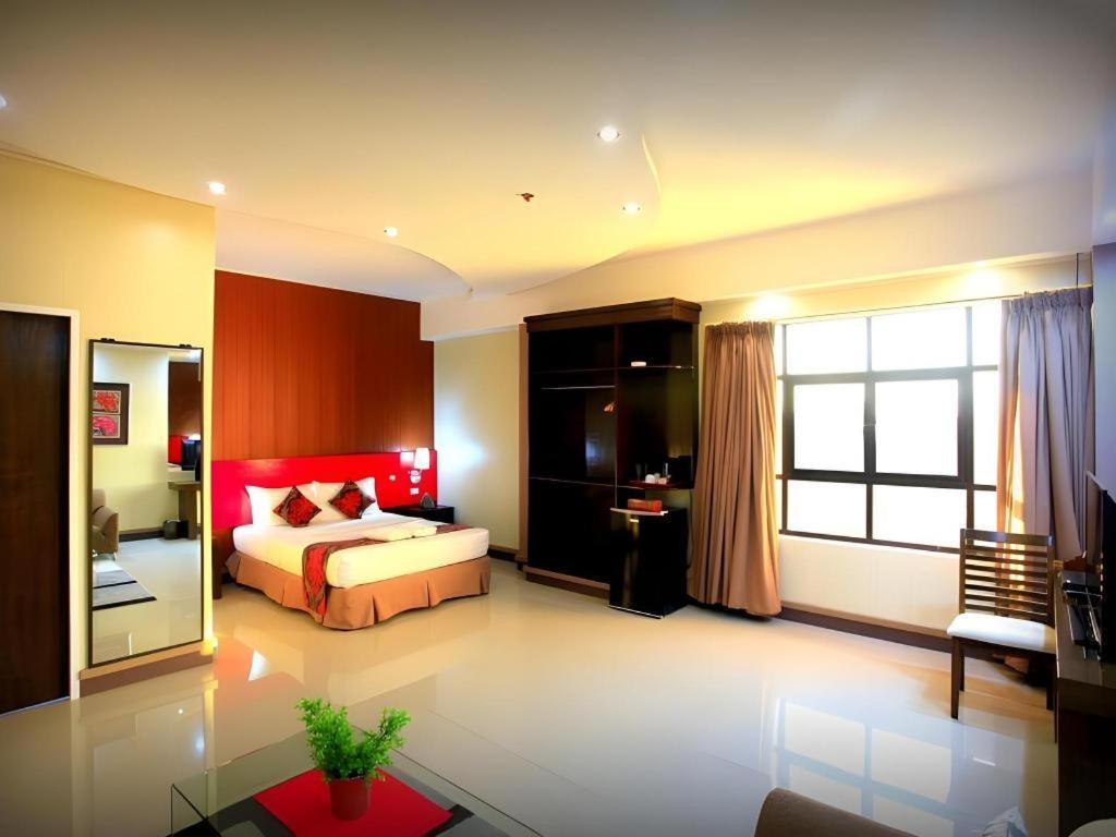 บิ๊ก แดดดี้ โฮเต็ล แอนด์ คอนเวนชั่น เซ็นเตอร์ Hotel Butuan City ภายนอก รูปภาพ