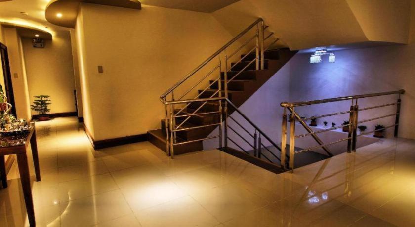 บิ๊ก แดดดี้ โฮเต็ล แอนด์ คอนเวนชั่น เซ็นเตอร์ Hotel Butuan City ภายนอก รูปภาพ