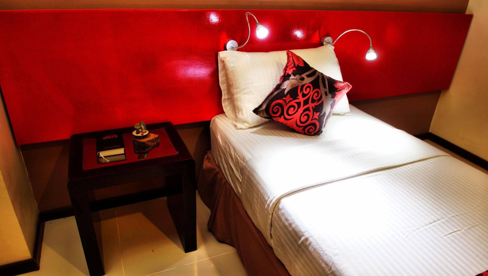 บิ๊ก แดดดี้ โฮเต็ล แอนด์ คอนเวนชั่น เซ็นเตอร์ Hotel Butuan City ภายนอก รูปภาพ