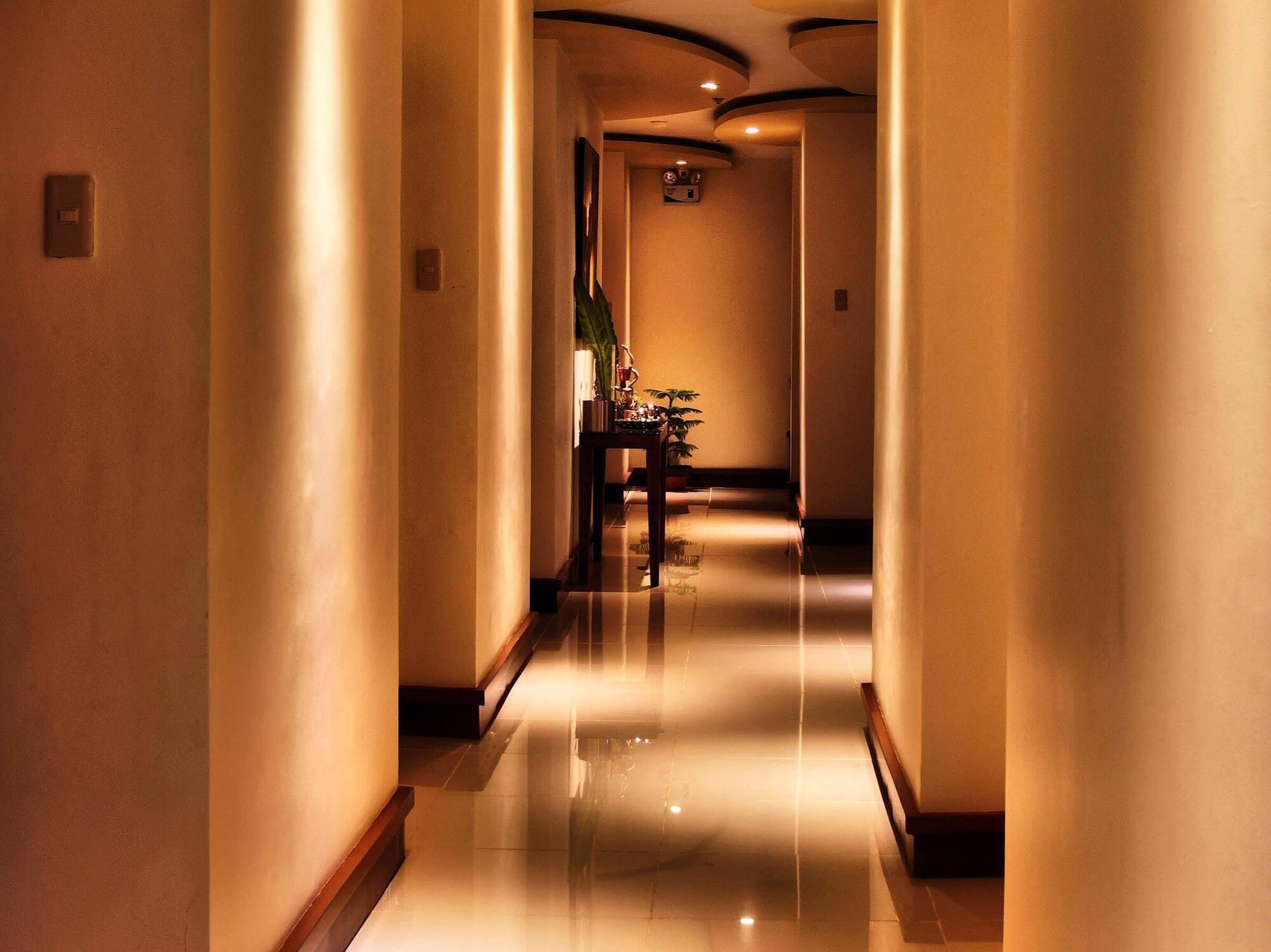 บิ๊ก แดดดี้ โฮเต็ล แอนด์ คอนเวนชั่น เซ็นเตอร์ Hotel Butuan City ภายนอก รูปภาพ
